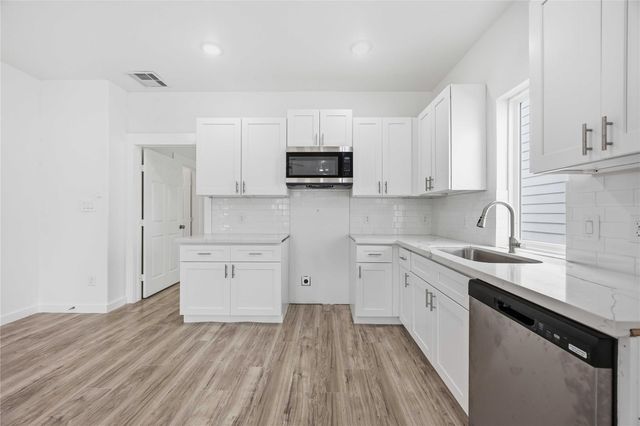 7502 Laura Koppe Road C-D, Houston, TX 77028
