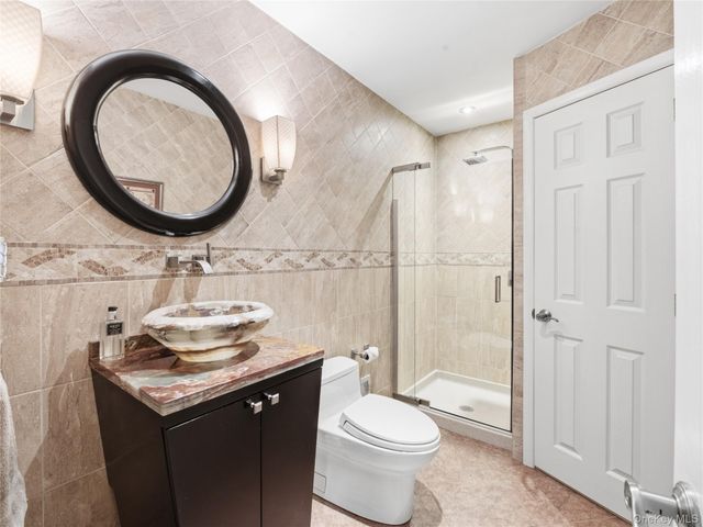 161 Cow Neck Road, Port Washington, NY 11050