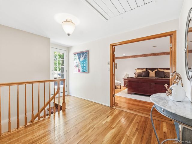 161 Cow Neck Road, Port Washington, NY 11050