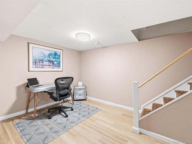 161 Cow Neck Road, Port Washington, NY 11050