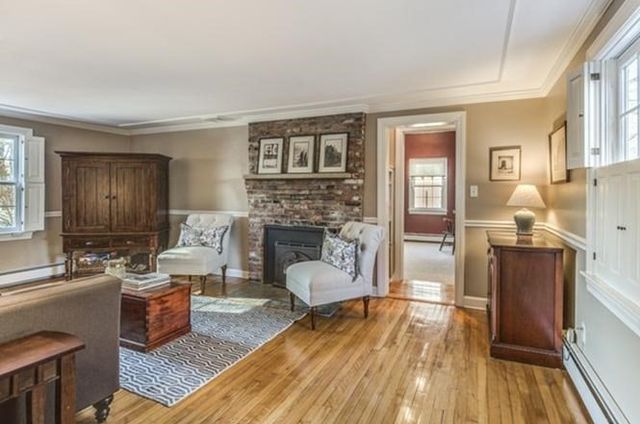 282 Lowell St, Lexington, MA 02420