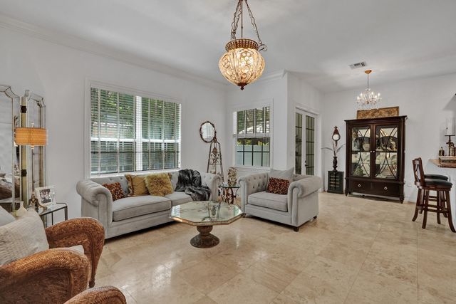 1127 N Victoria Park Road, Fort Lauderdale, FL 33304