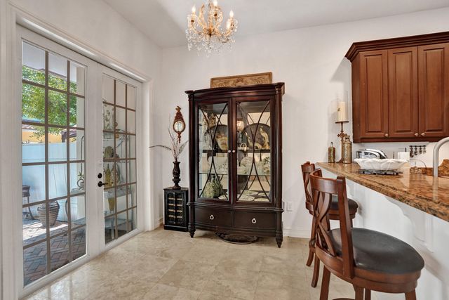 1127 N Victoria Park Road, Fort Lauderdale, FL 33304