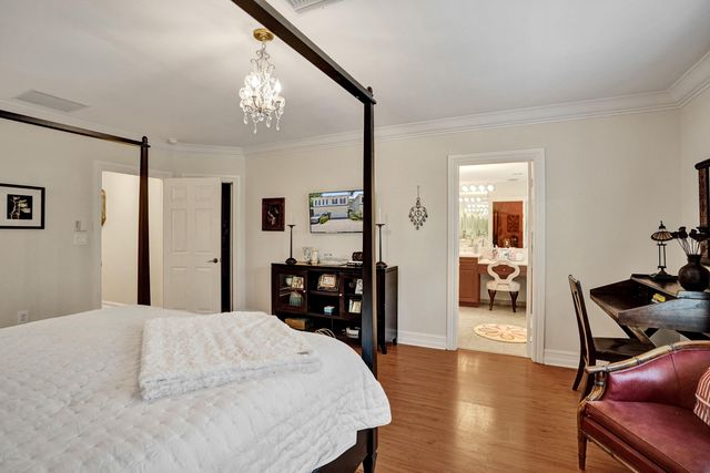 1127 N Victoria Park Road, Fort Lauderdale, FL 33304