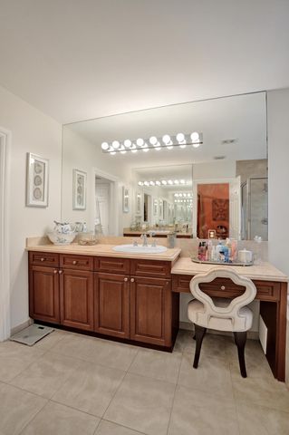 1127 N Victoria Park Road, Fort Lauderdale, FL 33304