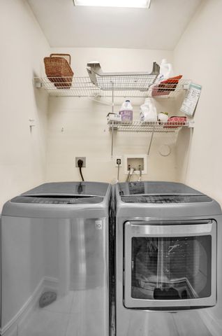 1127 N Victoria Park Road, Fort Lauderdale, FL 33304