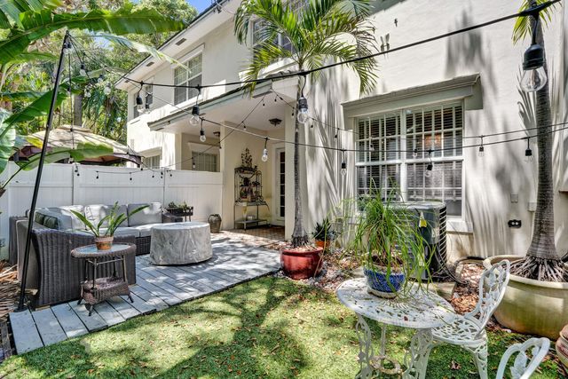 1127 N Victoria Park Road, Fort Lauderdale, FL 33304