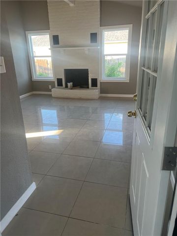 15504 Spring Hill LN, Pflugerville, TX 78660