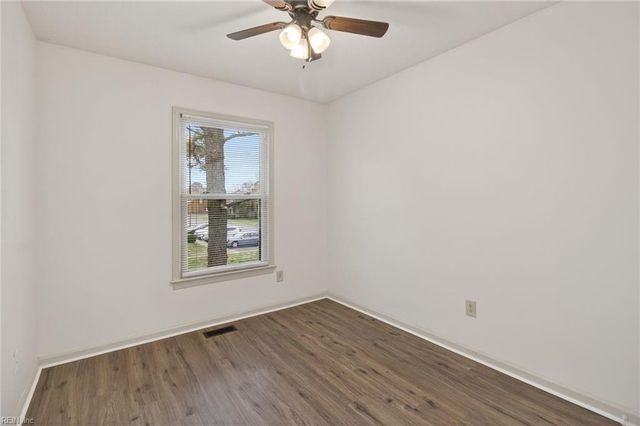 234 Loch CIR, Hampton, VA 23669