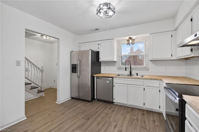 234 Loch CIR, Hampton, VA 23669