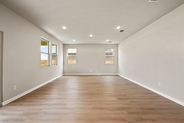 701 Henry Milton RD, Georgetown, TX 78626