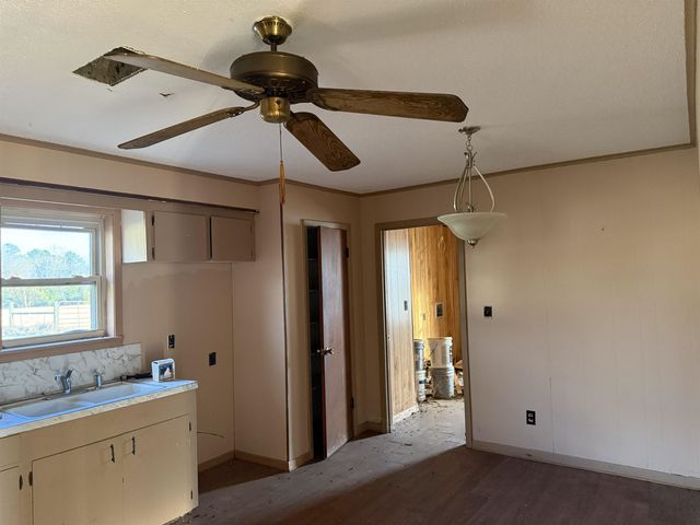 215 COUNTY ROAD 1140, Linden, TX 75563