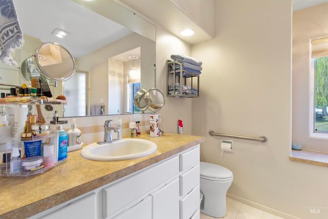 132 Los Lagos, Twin Falls, ID 83301