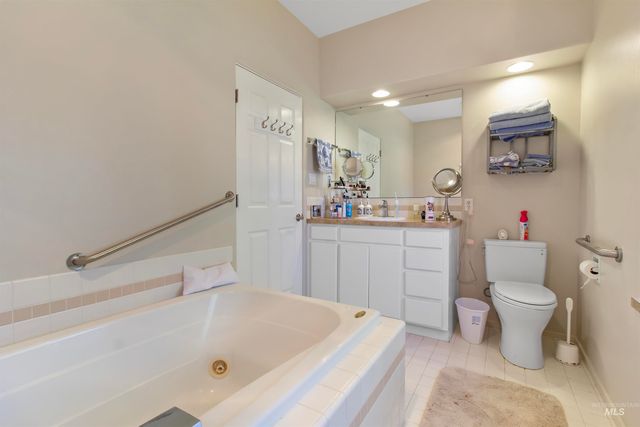 132 Los Lagos, Twin Falls, ID 83301