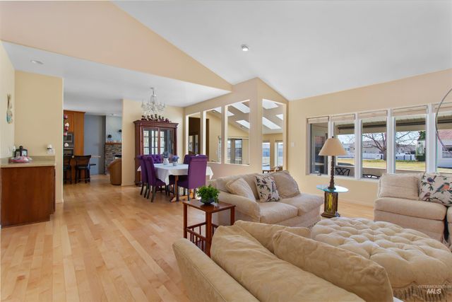 132 Los Lagos, Twin Falls, ID 83301