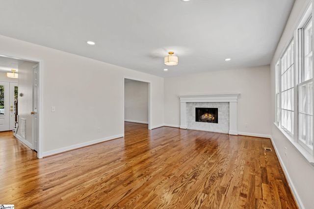 704 Hedgewood Terrace, Greer, SC 29650