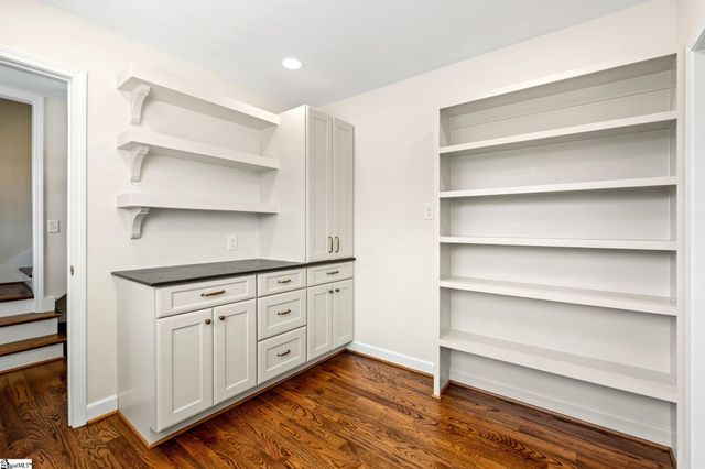 704 Hedgewood Terrace, Greer, SC 29650