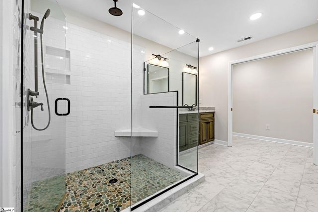 704 Hedgewood Terrace, Greer, SC 29650