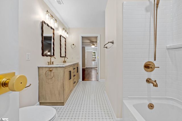 704 Hedgewood Terrace, Greer, SC 29650