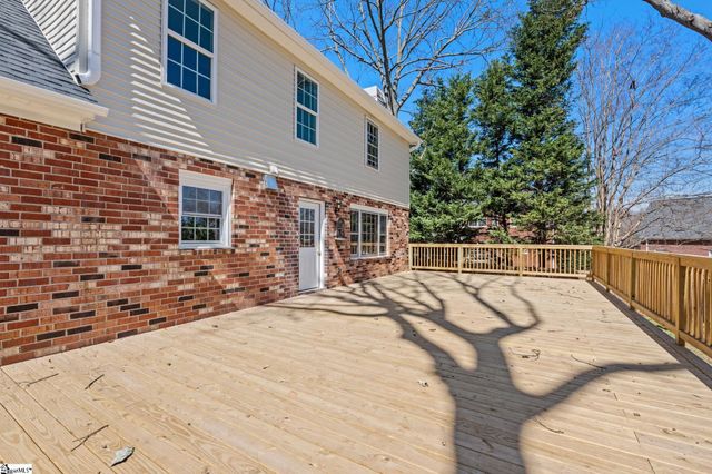 704 Hedgewood Terrace, Greer, SC 29650