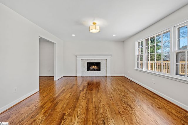 704 Hedgewood Terrace, Greer, SC 29650