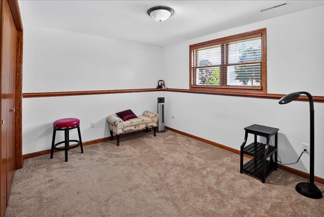 2267 Manley Drive, Sun Prairie, WI 53590