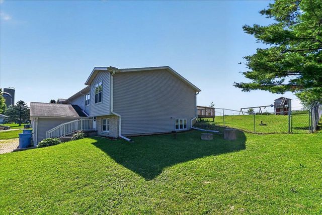 2267 Manley Drive, Sun Prairie, WI 53590