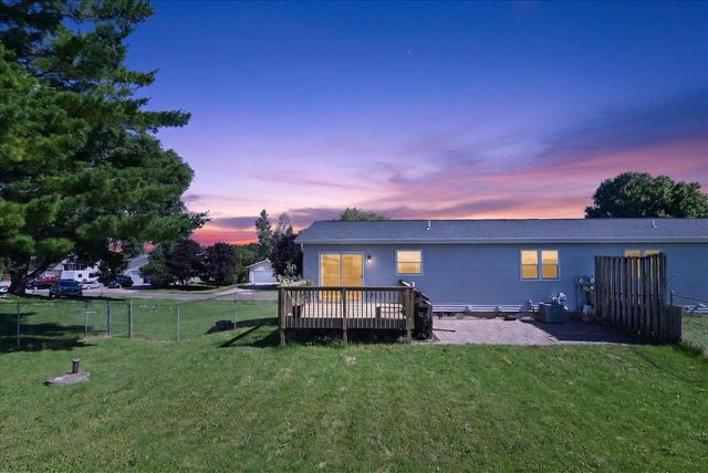 2267 Manley Drive, Sun Prairie, WI 53590