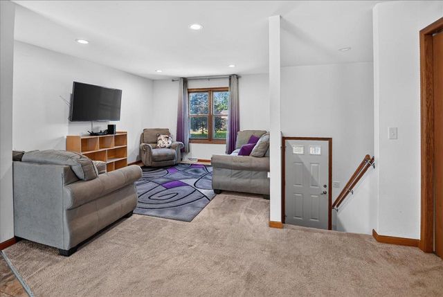 2267 Manley Drive, Sun Prairie, WI 53590