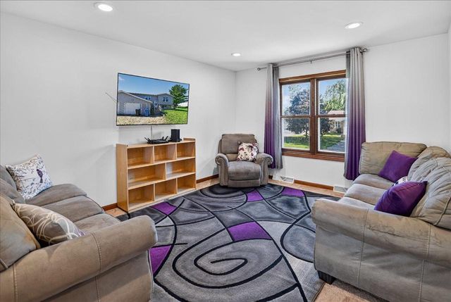 2267 Manley Drive, Sun Prairie, WI 53590