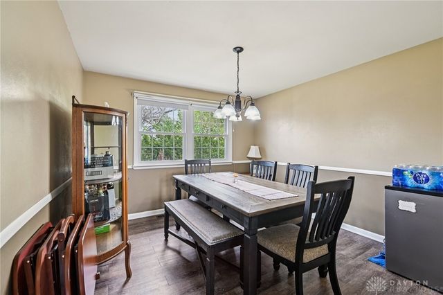 1576 Burchwood, Fairborn, OH 45324