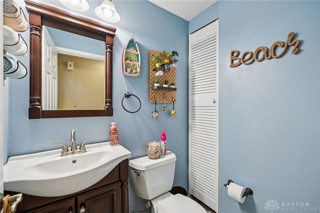 1576 Burchwood, Fairborn, OH 45324