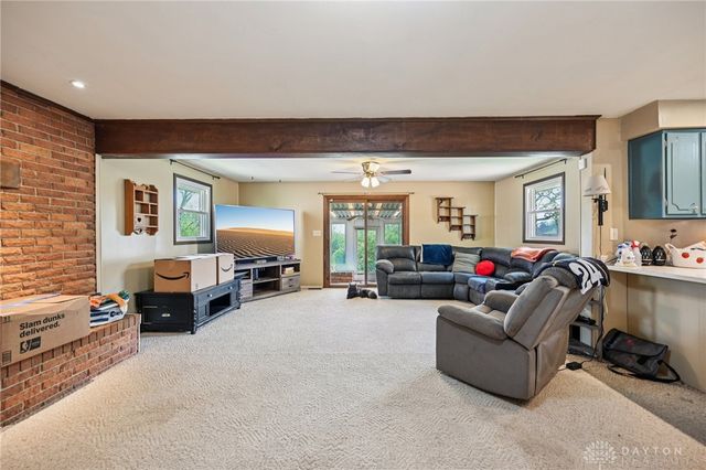 1576 Burchwood, Fairborn, OH 45324