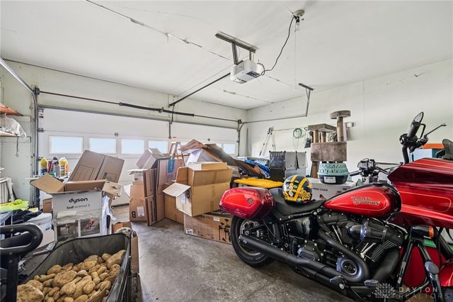 1576 Burchwood, Fairborn, OH 45324