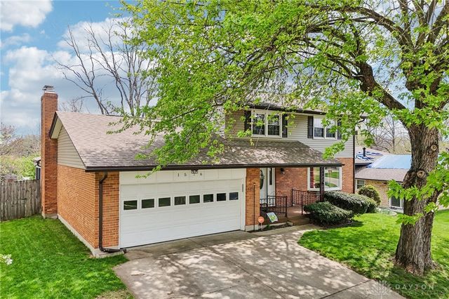1576 Burchwood, Fairborn, OH 45324