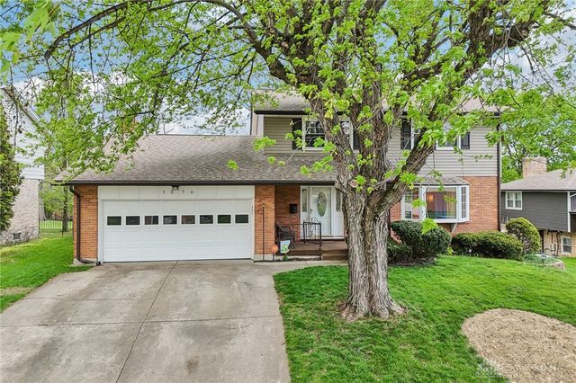 1576 Burchwood, Fairborn, OH 45324