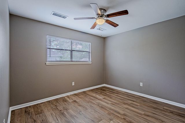 3323 Lost Hollow Drive, Houston, TX 77339