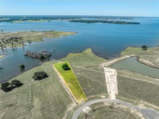 385 Sailview Court, Honey Grove, TX 75446
