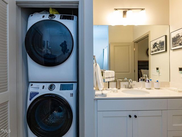 2217 Gathering Square Court, Fuquay Varina, NC 27526