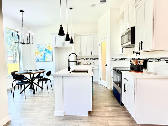 1009 Spokane River Road, Conroe, TX 77316