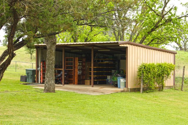 173 County Road 3112, Clifton, TX 76634