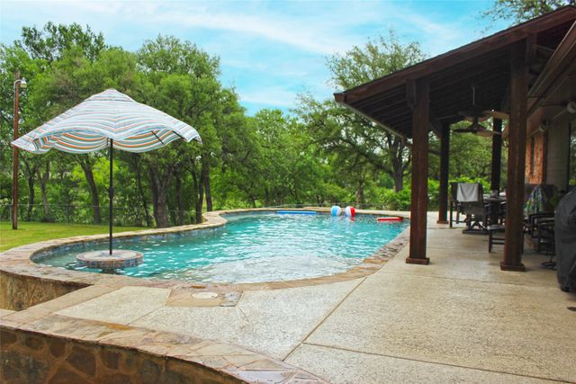 173 County Road 3112, Clifton, TX 76634