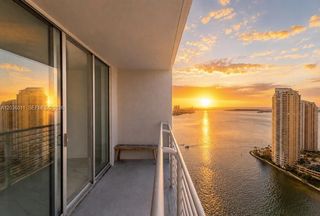 325 S Biscayne Blvd 4015, Miami, FL 33131