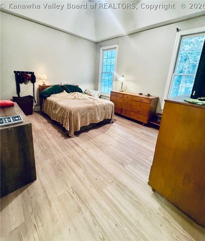 109 Hawthorn Lane, Daniels, WV 25832