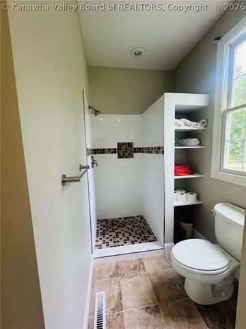 109 Hawthorn Lane, Daniels, WV 25832