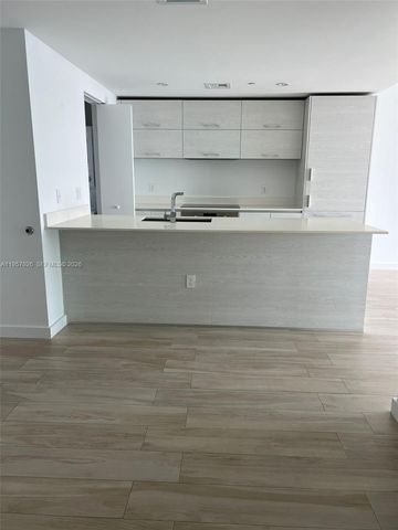 1300 S Miami Ave 4504, Miami, FL 33131