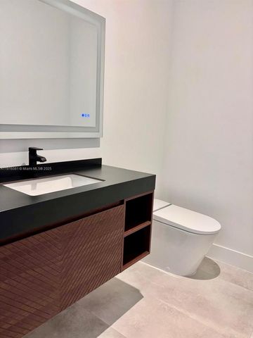 1409 SE 14th Ct, Deerfield Beach, FL 33441