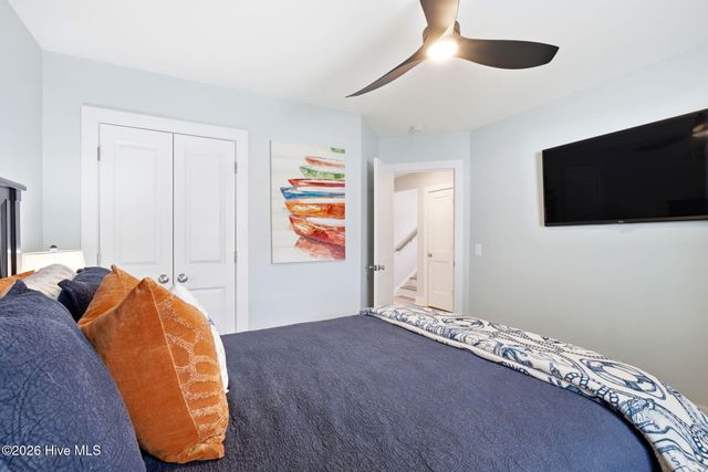 135 NE 75th Street, Oak Island, NC 28465