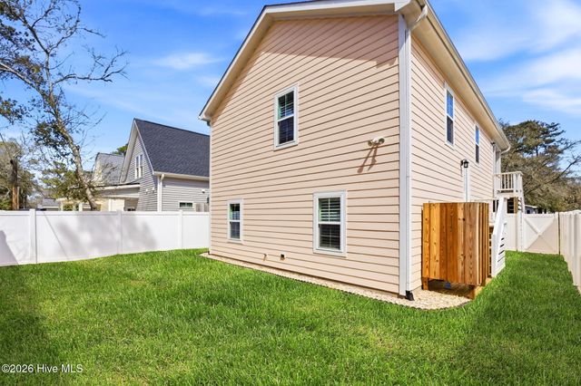 135 NE 75th Street, Oak Island, NC 28465