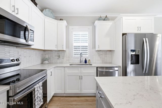 135 NE 75th Street, Oak Island, NC 28465